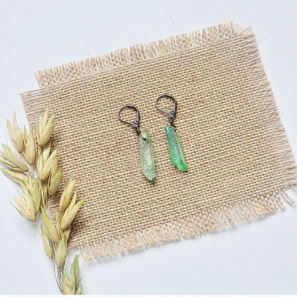 ARTISAN GREEN GEMSTONE EARRINGS